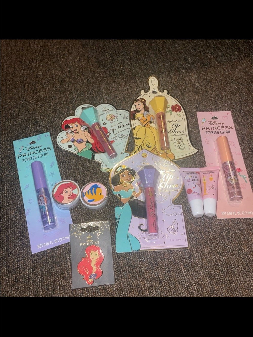 Disney Princess Lip Gloss & Scented Lip Oil Set + enamel Disney princess pin